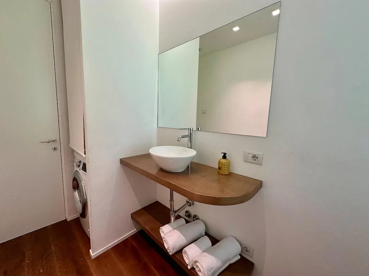 شقة K V!Sta Penthouse In Centre Town - Amazing View! كومو