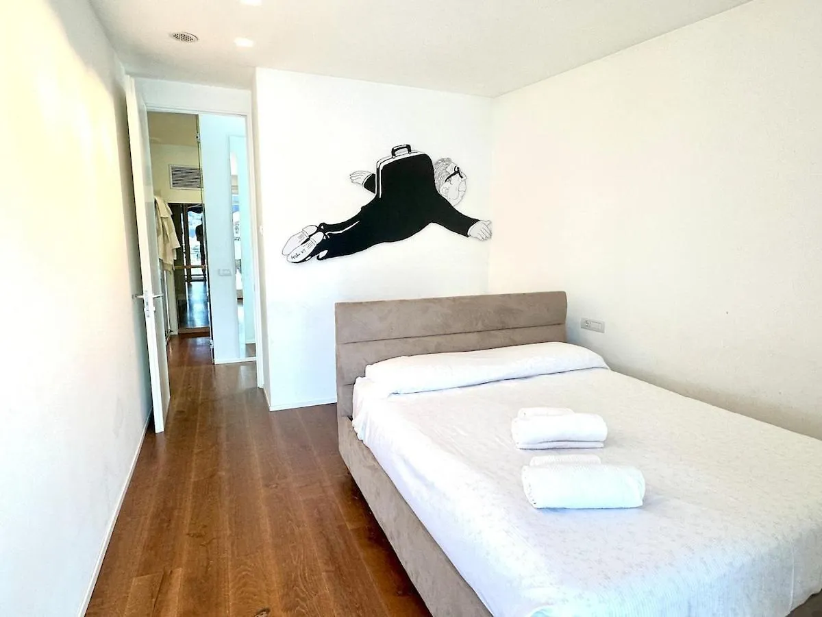 شقة K V!Sta Penthouse In Centre Town - Amazing View! كومو